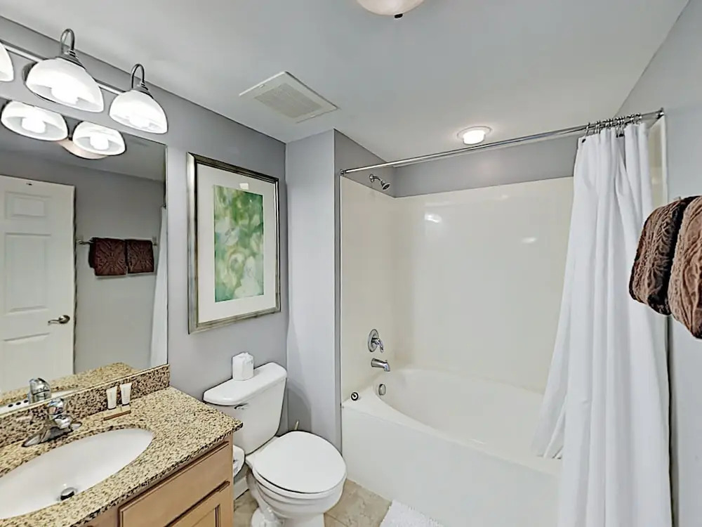 Relax At The Palms. 3rd Floor Pool View 2 Bedroom Condo