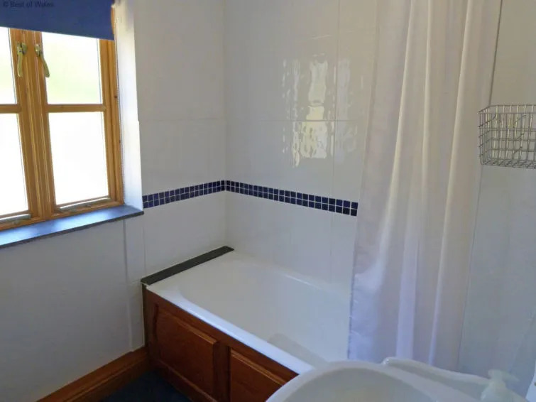 Holiday Home Ger y Nant