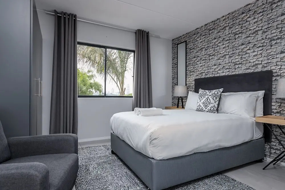 Sandton View E021