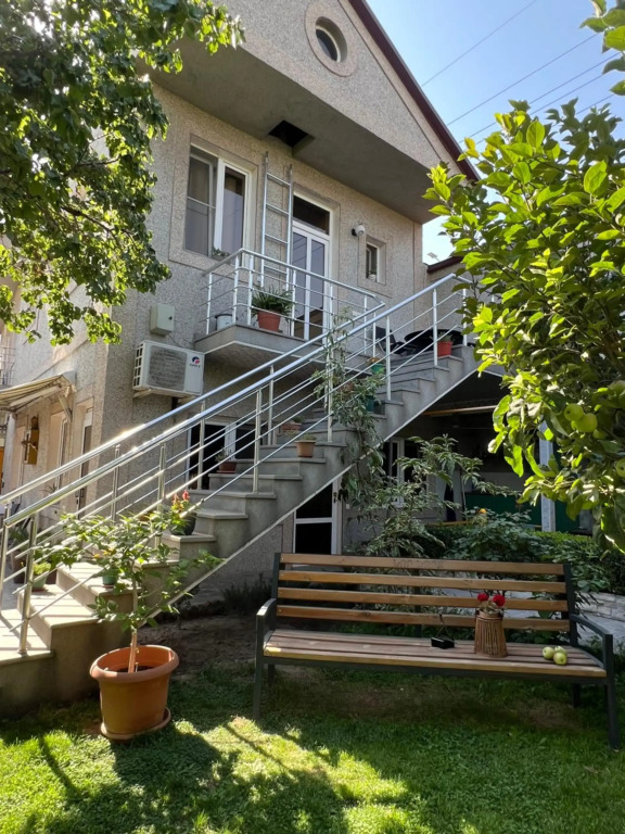 Yerevan Modern Holiday Apartment