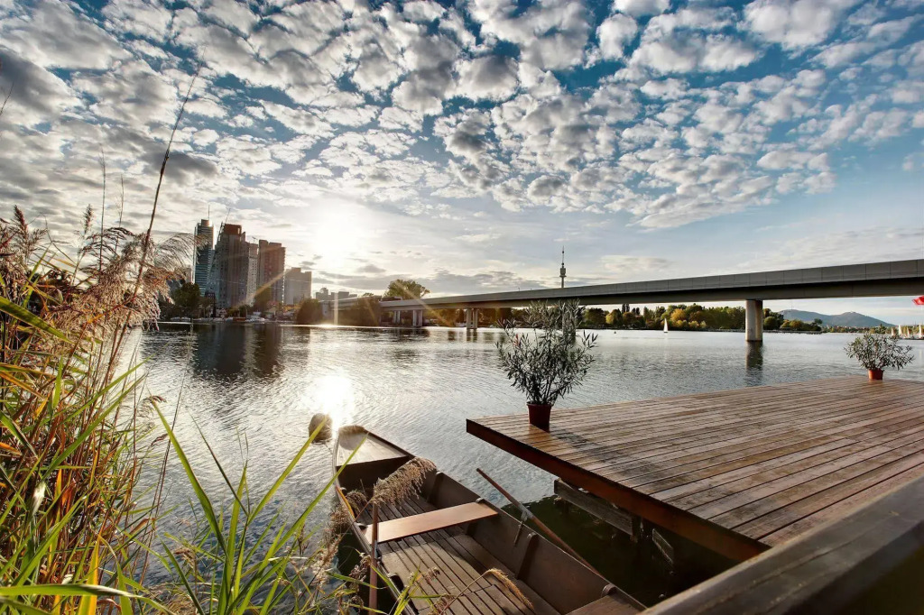 Strandhotel Alte Donau