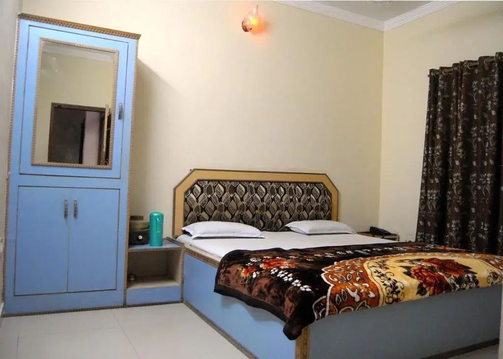 Maan Hotel
