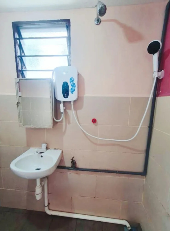 OYO 90291 Homestay De'Majidee