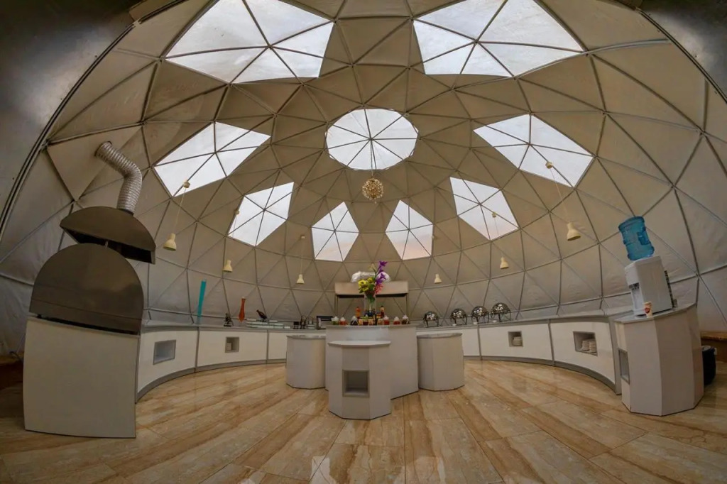 Petra Bubble Luxotel