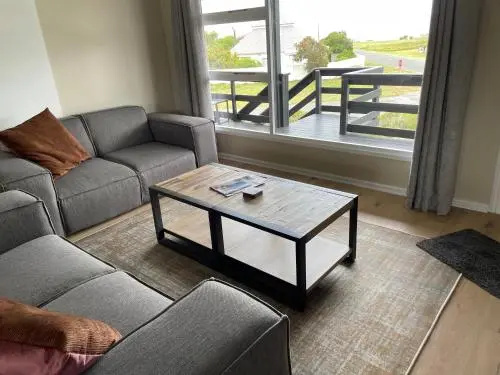Glow Boutique Suites & Guesthouse
