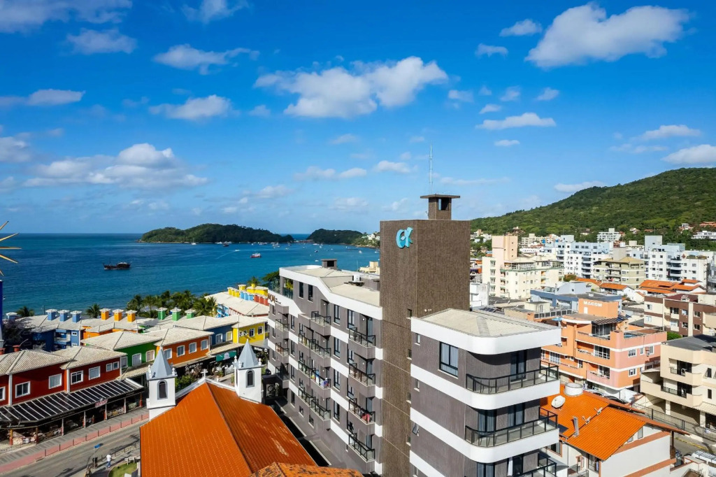 AION suítes 102 - Compacto e luxuoso Loft - Rooftop com piscina e academia - À poucos passos da praia