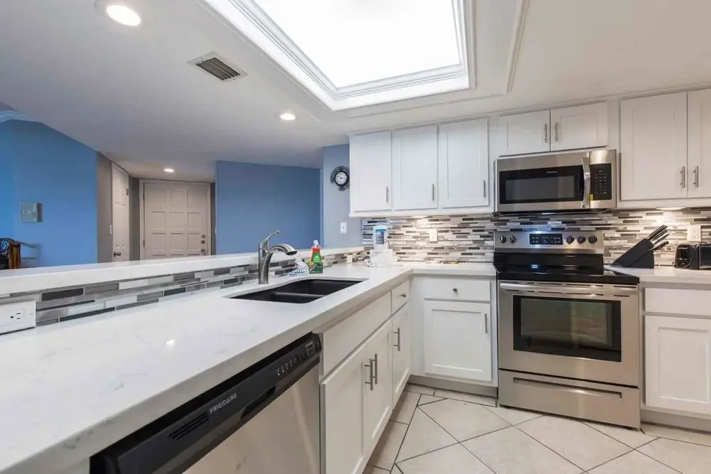 Saida IV Condominium 703