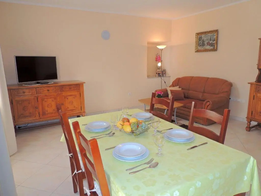 Diana apartment