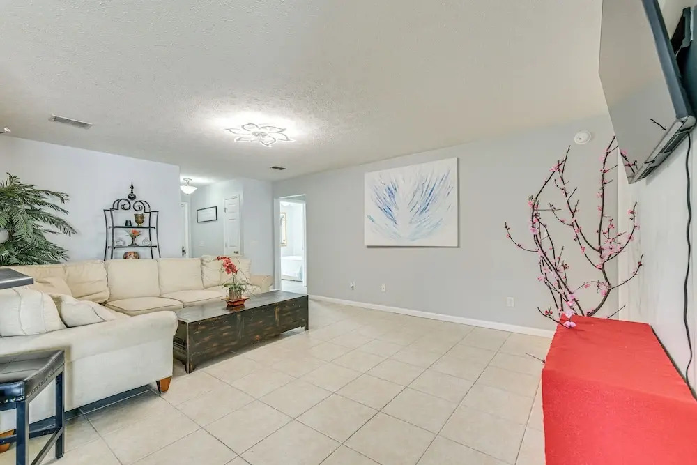 Pet-friendly PCB Home w/ Hot Tub, Near Beaches!