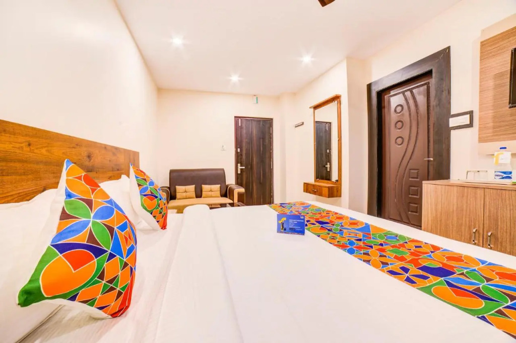 FabHotel Spark Inn