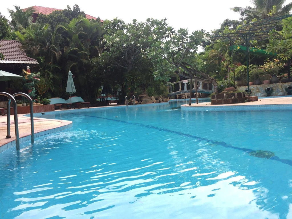 L'Elephant Blanc Resort