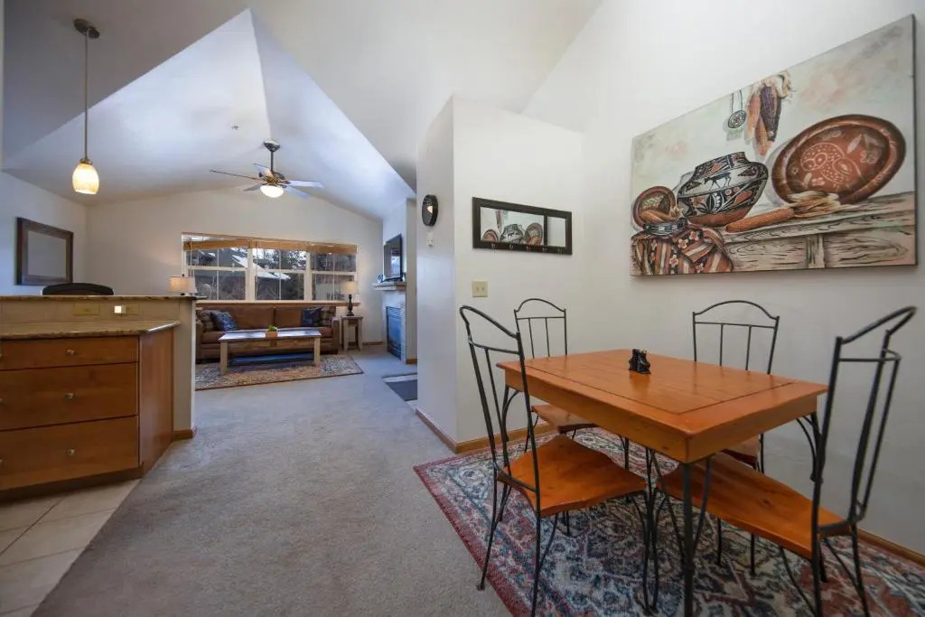 Streamside 304 - 1 BR