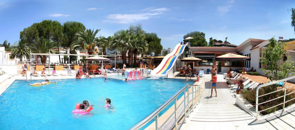 Faros Premium Beach