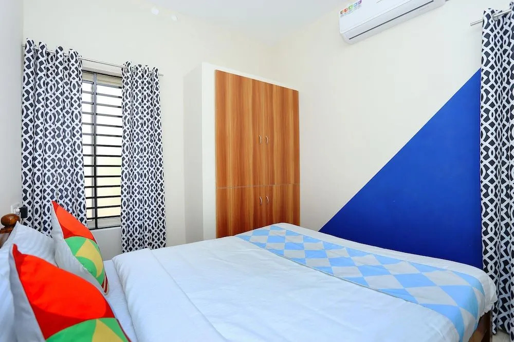 OYO Home 26970 Vibrant 2BHK
