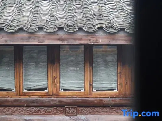 Hangzhou Eight Blessings Inn