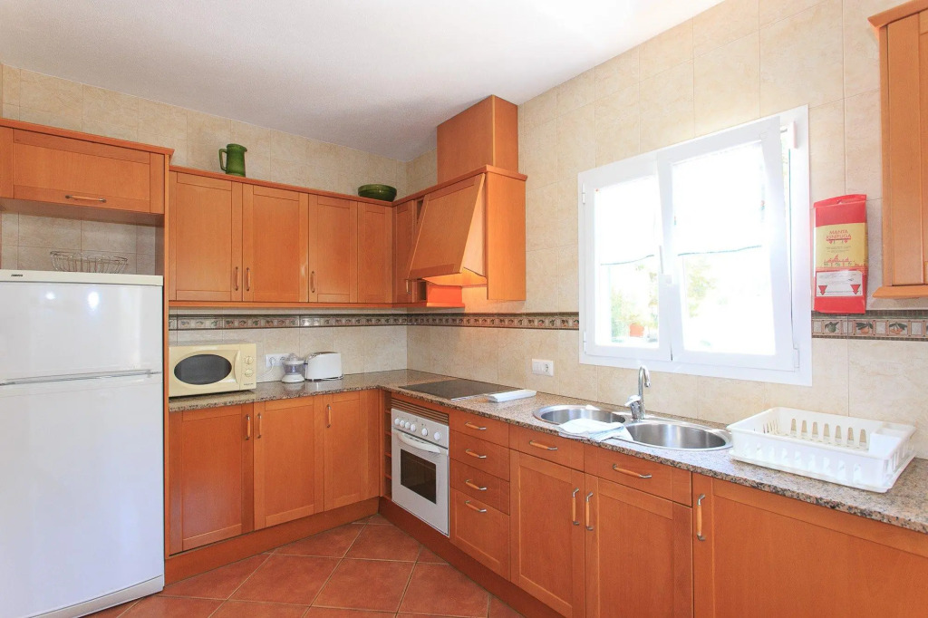 Villa Toymi Large Private Pool Walk to Beach Wifi - 2501