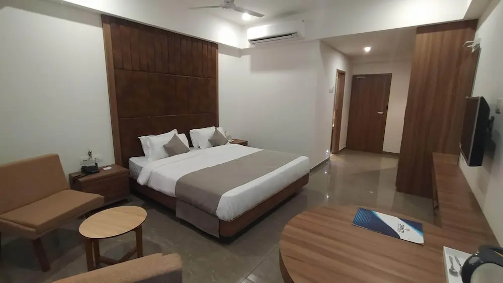 Raaj Svasti Inn