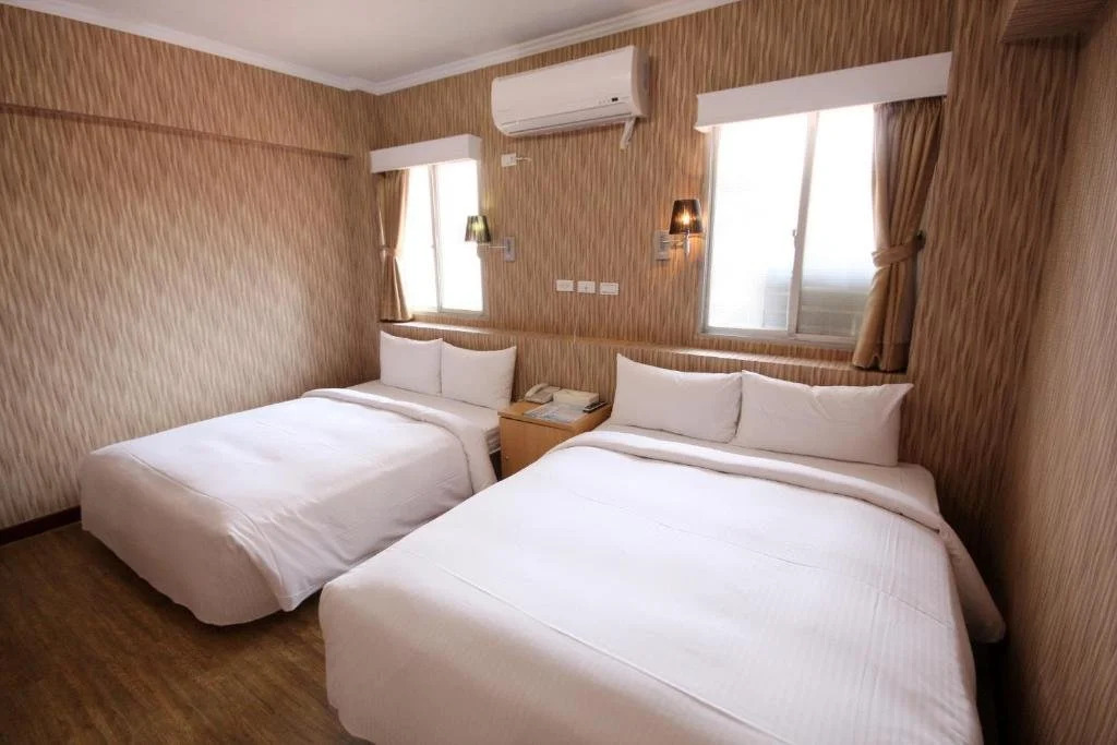 Sky 1 Hotel