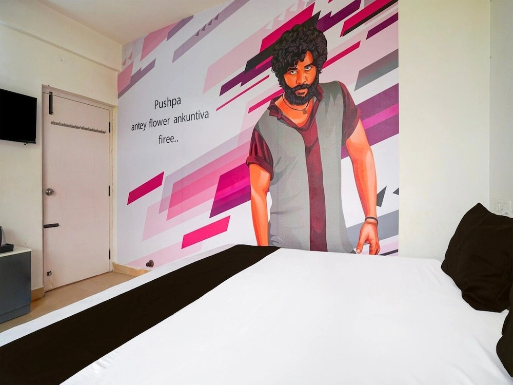 Deluxesree Residency