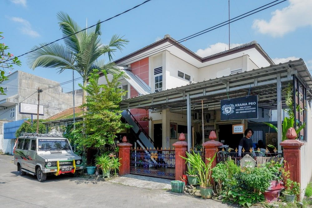 KoolKost Female Syariah near UII Taman Siswa