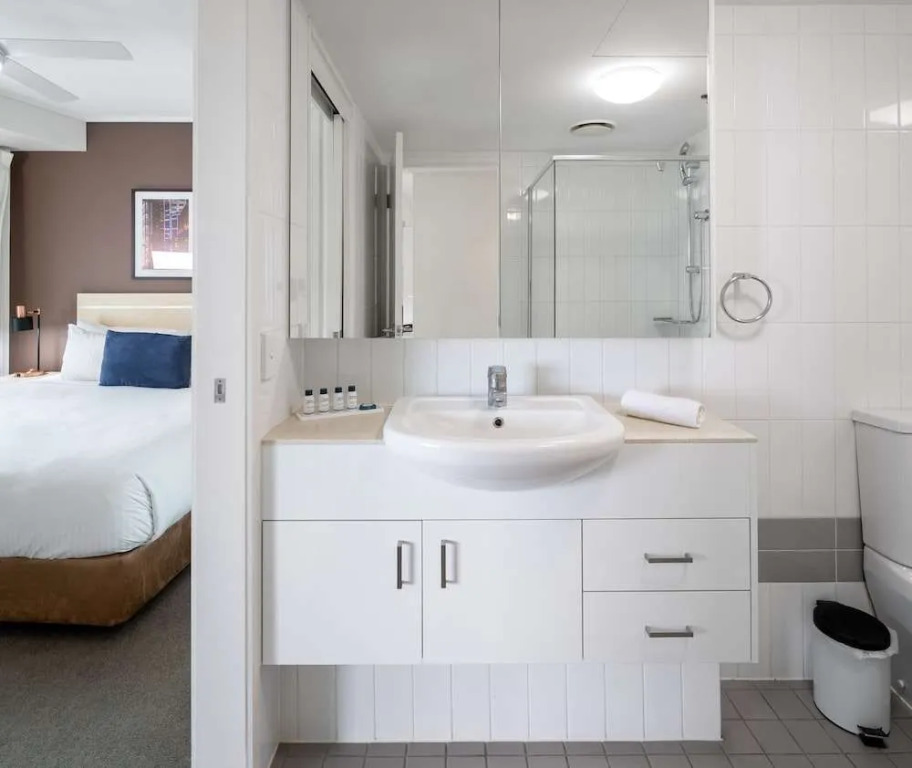 Oaks Brisbane on Felix Suites