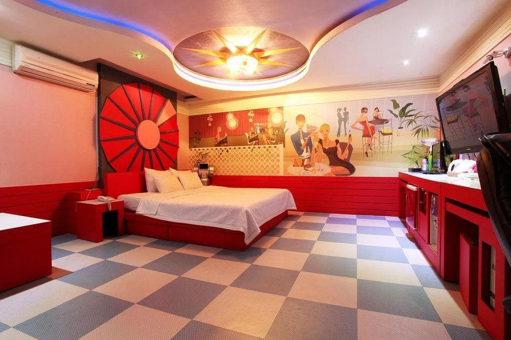 Chocolate Hotel