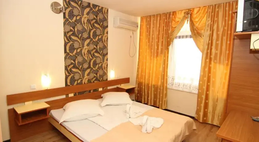 Vila Palace C&M