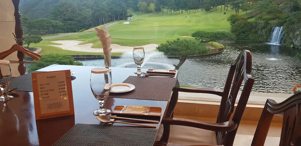 Crystal Valley CC Golden Village