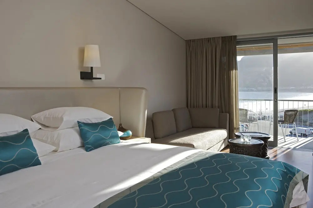 Chapmans Peak Beach Hotel
