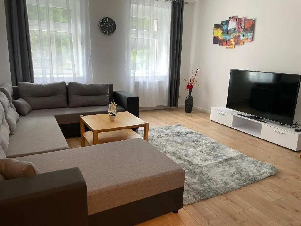 Apartments Badallee 4