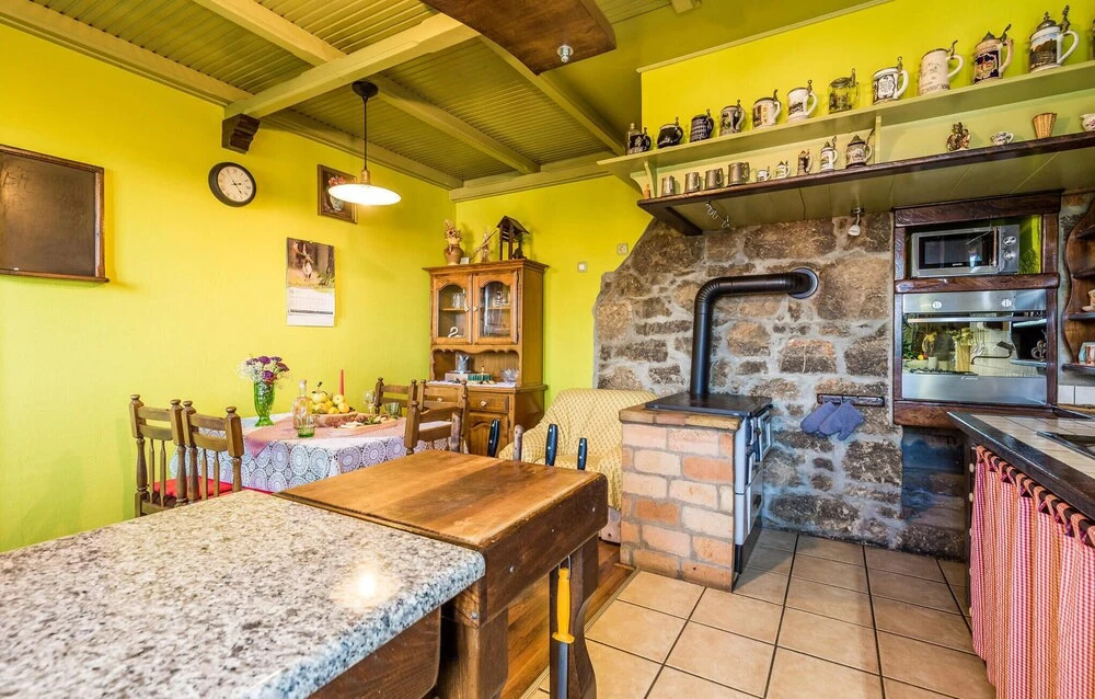 Nice Home in Lovran With 3 Bedrooms and Wifi