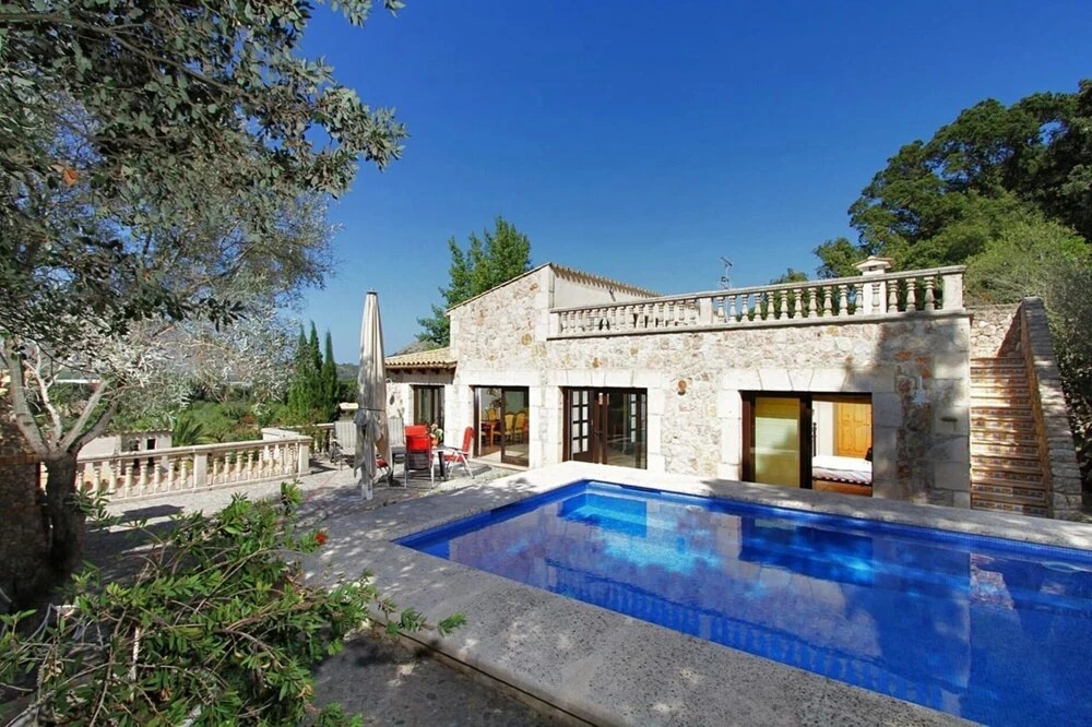 Villa - 4 Bedrooms with Pool - 103187