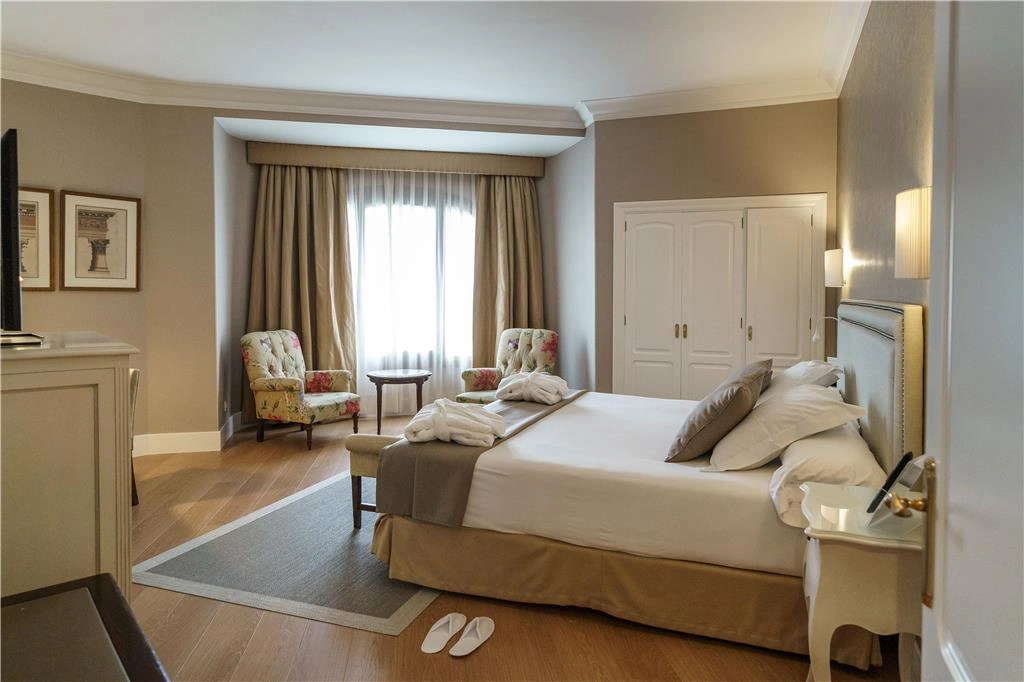 Hotel Carlton