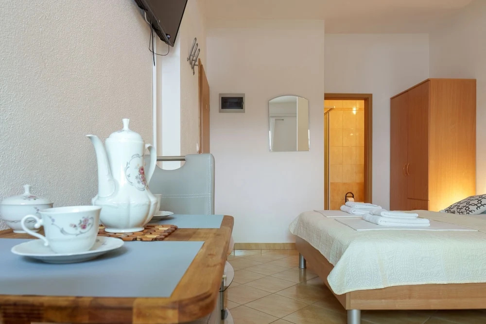 Studio for 2 People - Split Region With Sea View - Close to Commodities