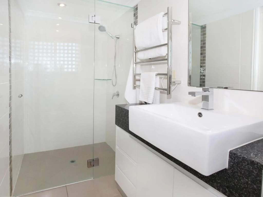 Broadwater Quays 5 - Three Bedroom Water View Apartment, only 2 blocks from Mooloolaba Beach!