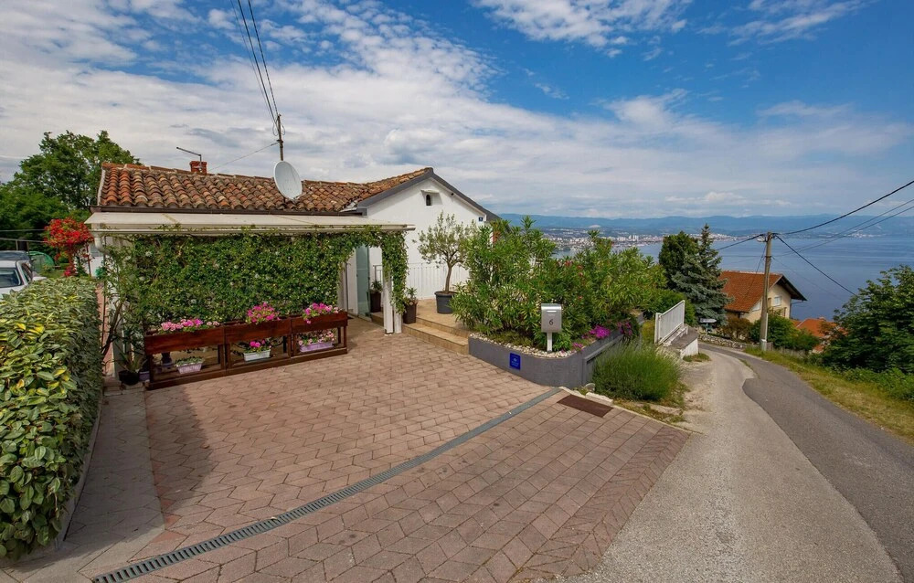 Awesome Home in Veprinac With Wifi and 1 Bedrooms