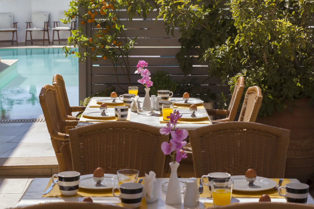 Francoise Hotel