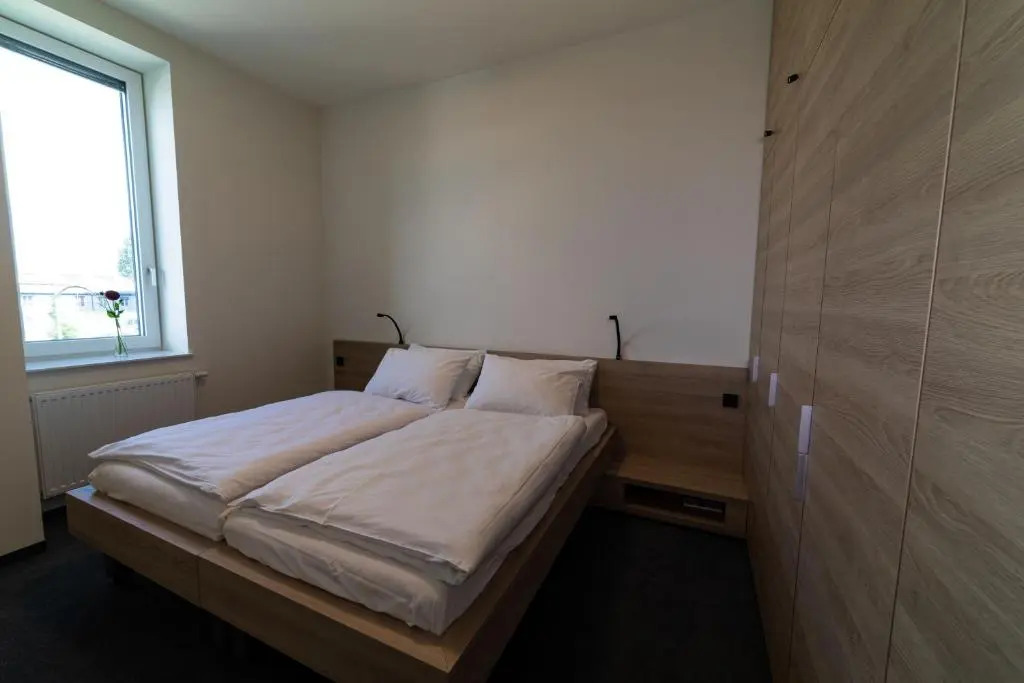 TT-ROOMS