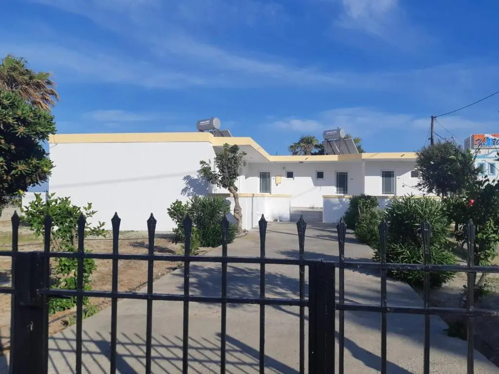 POLITIS STUDIOS