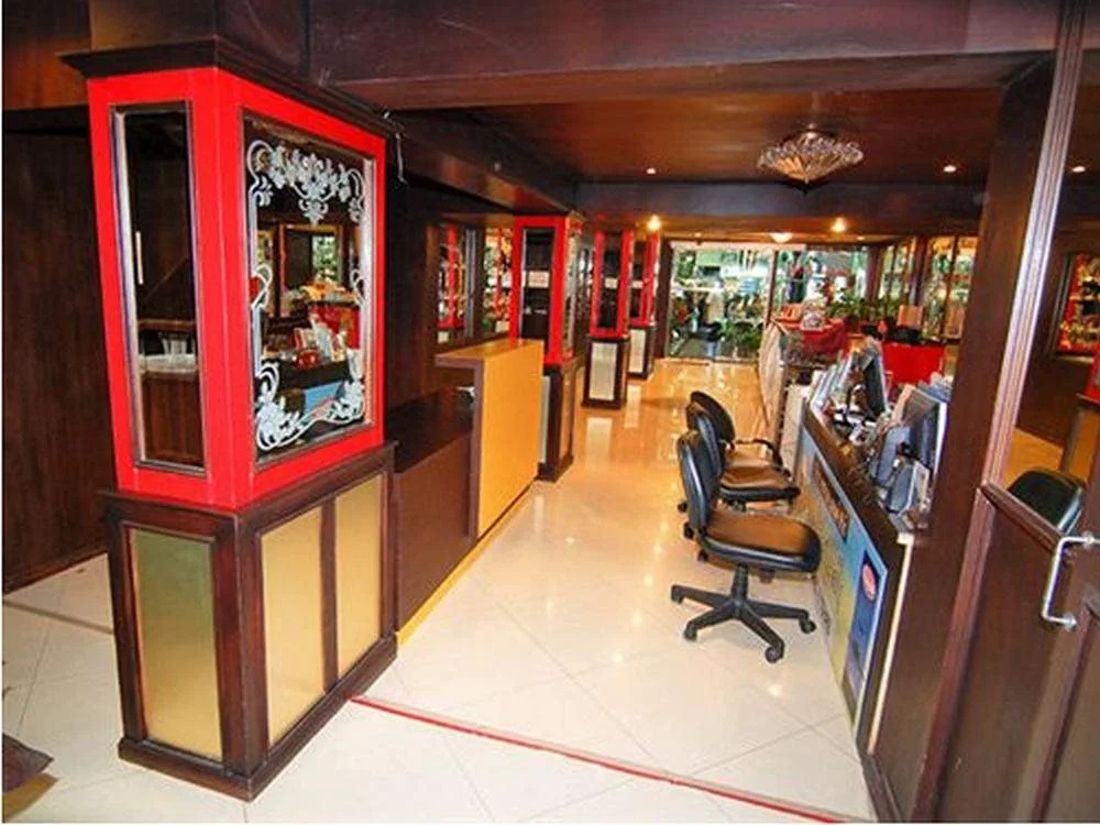 Lucky Palace Hotel