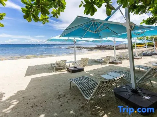 Group Comfort Suite at Tambuli Residences 1-Bedroom Apartment for up to 6 Guests by Dominik