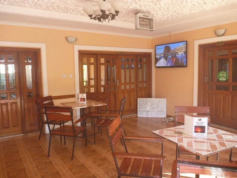 Sunset Junction Lodges & Tours