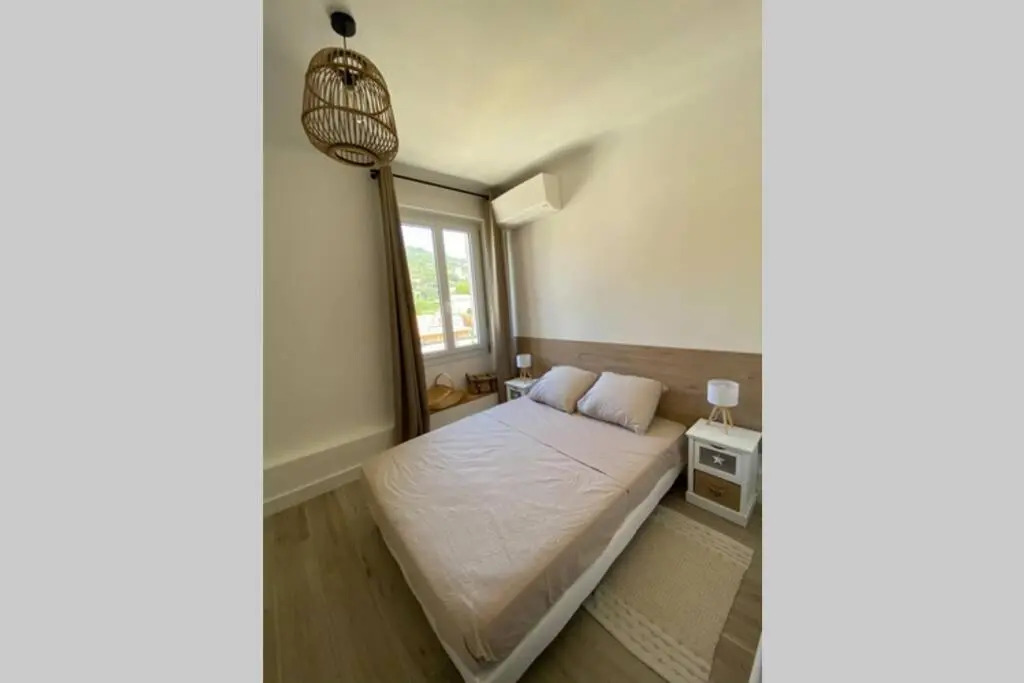 Ajaccio Charmant T2 neuf 40m2 avec balcon au Trottel wifi Clim parking plage à pieds 100m