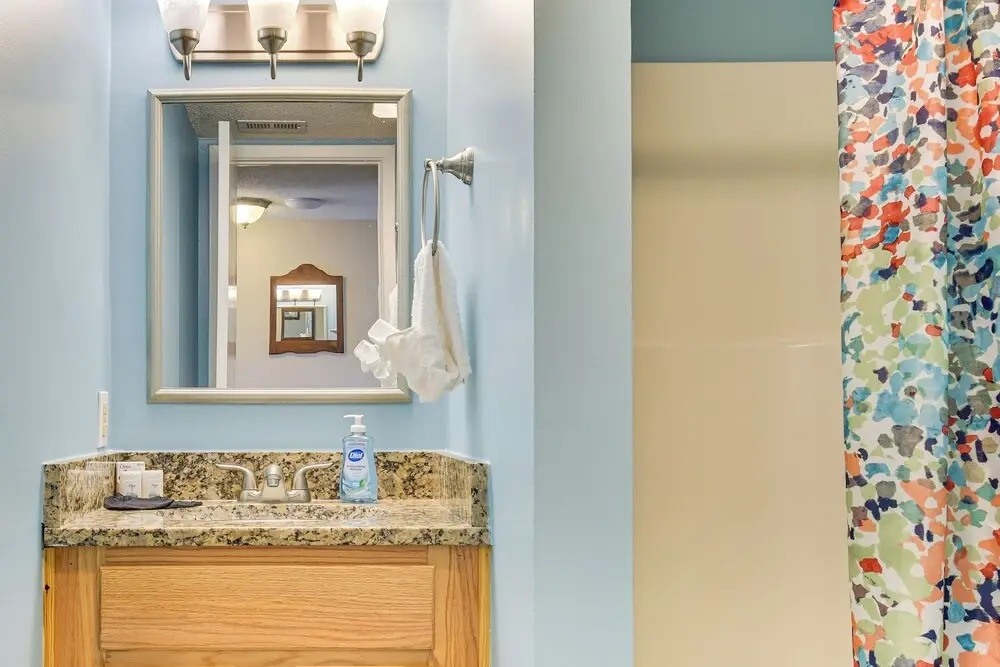 Orange Beach Retreat w/ 4 Pools - Walk to Beach!
