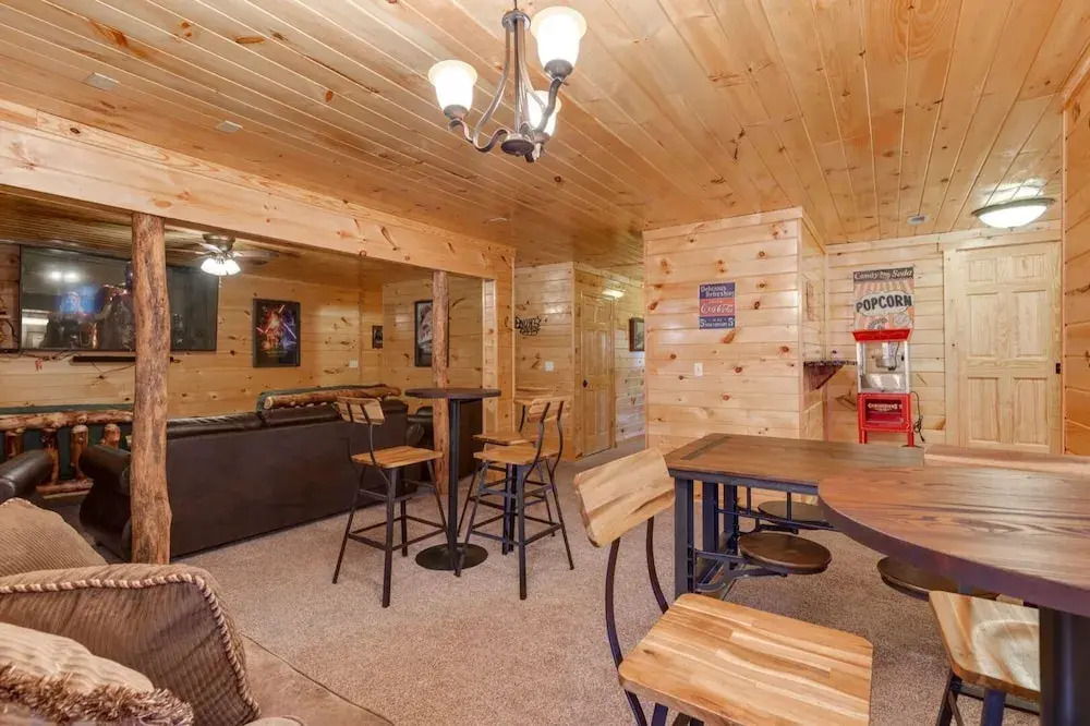 Luxury Mountain Lodge By Heritage Cabin Rentals