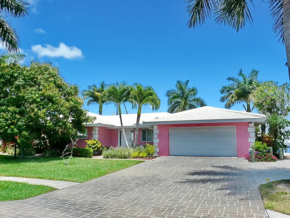 849 Buttonwood Court