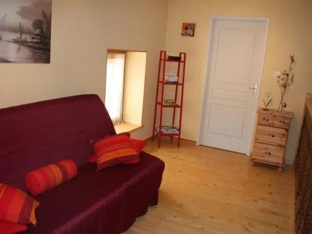 Gîte Granges-Aumontzey-Aumontzey, 2 pièces, 3 personnes - FR-1-589-12