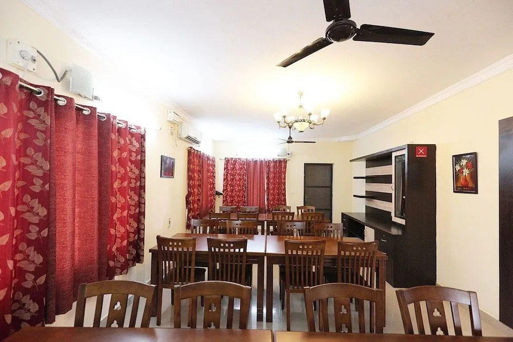 Home Stayz - Service Apartment