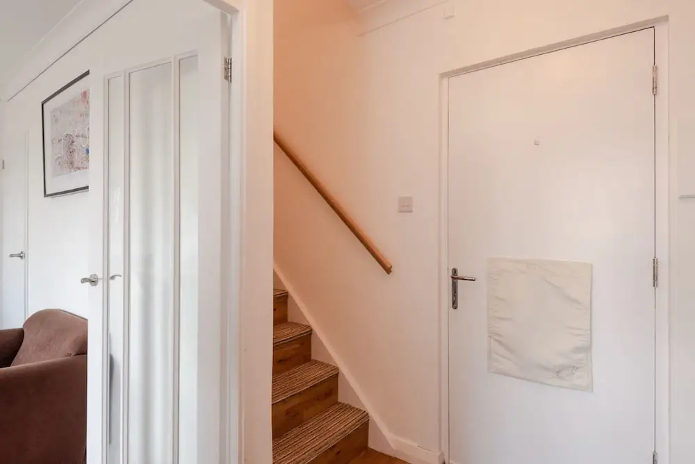 Great 2 Bed For Up To 6 Guests Near Canary Wharf