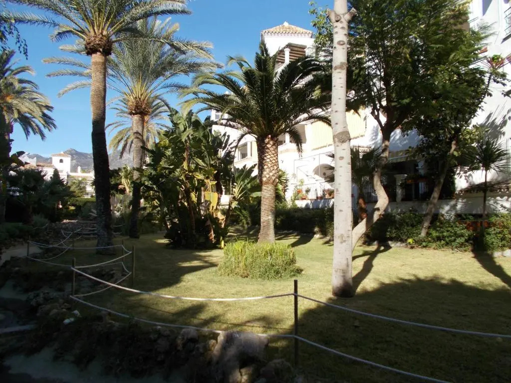 TIMON II, Luxury 3 bedroom Beachside Apartment